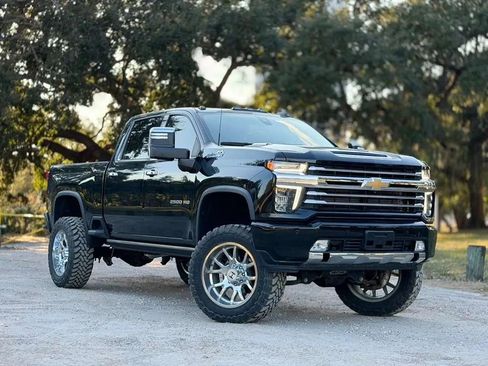 Used 2023 Chevrolet Silverado 2500 High Country w/ Safety Package II image 48