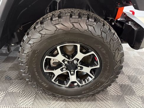 Used 2020 Jeep Wrangler Unlimited Rubicon AWD/4WD image 18