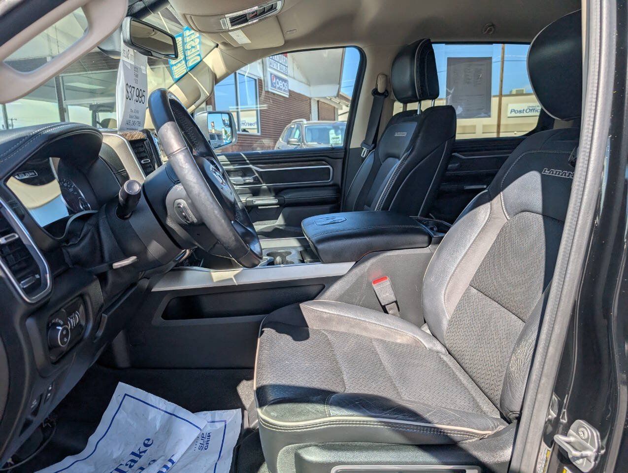 Used 2020 RAM 1500 Laramie AWD/4WD image 13