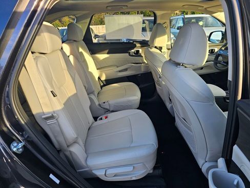 New 2026 Kia Sorento SX image 30