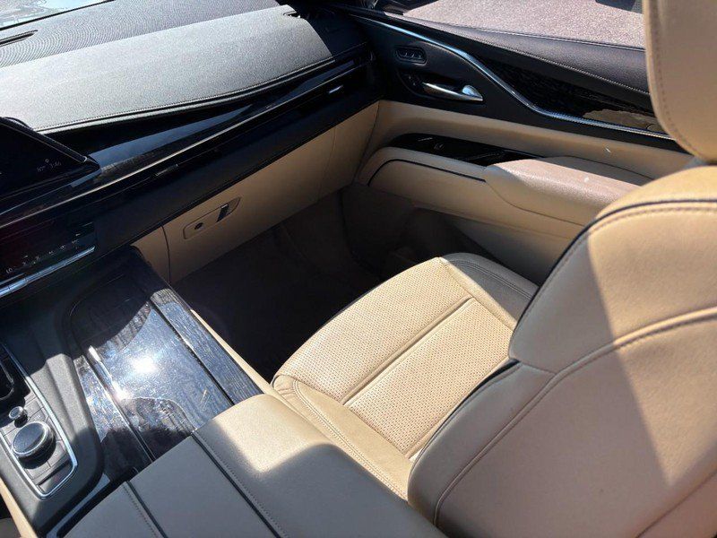 Used 2021 Cadillac Escalade Premium Luxury w/ Driver Assist Tech Package AWD/4WD image 14