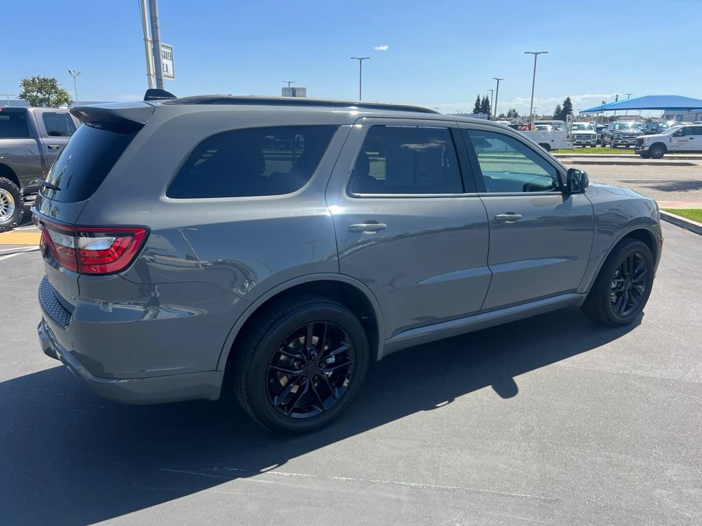 Used 2025 Dodge Durango GT AWD/4WD image 6