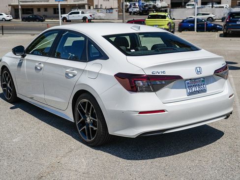 Used 2025 Honda Civic Sport image 7
