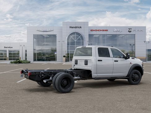 New 2026 RAM 5500 Tradesman AWD/4WD image 5
