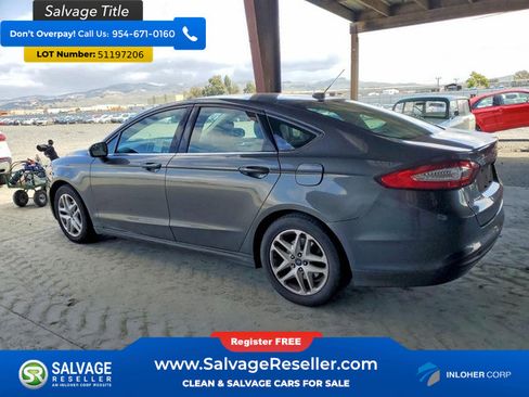 Used 2016 Ford Fusion SE FWD image 3