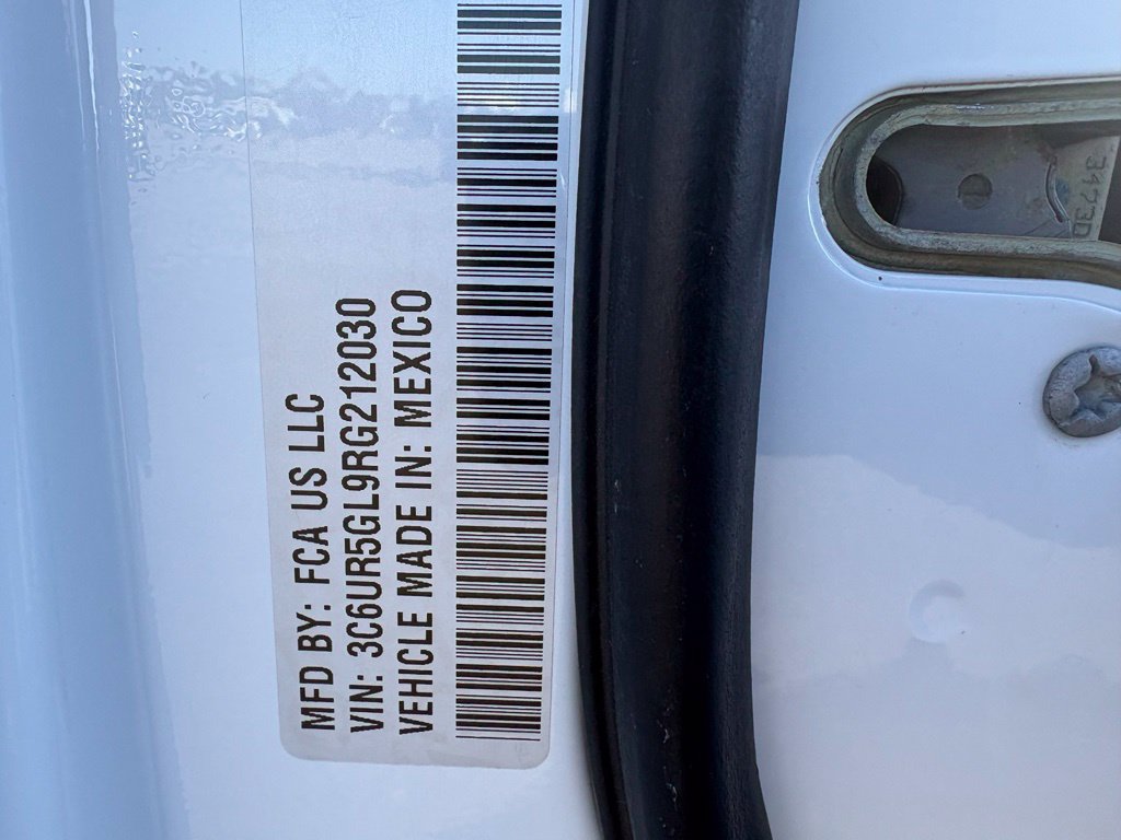 Used 2024 RAM 2500 Limited w/ Towing Technology Group AWD/4WD image 32