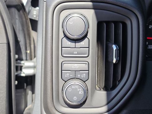 Used 2024 Chevrolet Silverado 2500 Custom w/ Custom Convenience Package AWD/4WD image 32