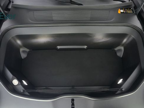 Used 2024 Rivian R1S Adventure AWD/4WD image 29
