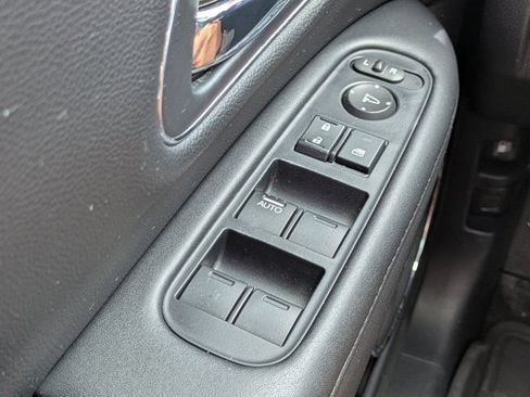 Certified 2021 Honda HR-V EX-L image 20