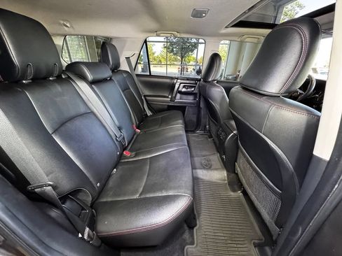 Used 2020 Toyota 4Runner TRD Off-Road Premium w/ Moonroof Package AWD/4WD image 55