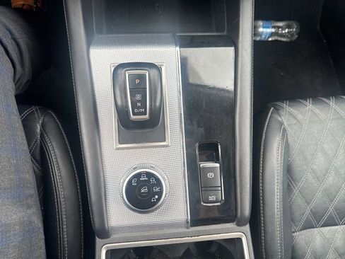 Used 2024 Mitsubishi Outlander SEL image 14