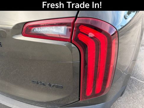 Used 2021 Kia Telluride SX w/ SX Prestige Package AWD/4WD image 9