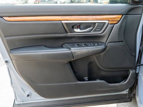 Used 2020 Honda CR-V Touring image 18