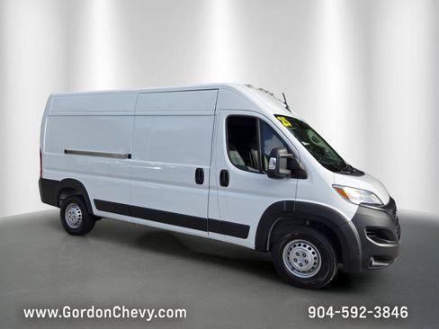 Used 2025 RAM ProMaster 2500 w/ Convenience Group FWD image 8