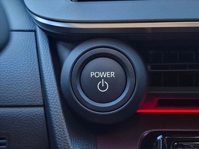 Used 2026 Toyota Prius Plug-In Hybrid FWD image 13