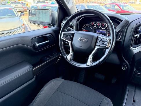 Used 2021 Chevrolet Silverado 1500 RST w/ Z71 Off-Road Package image 9