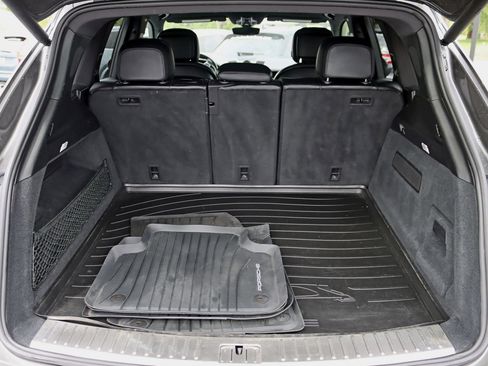 Used 2019 Porsche Cayenne AWD/4WD image 38