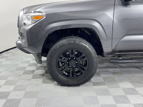 Used 2021 Toyota Tacoma SR w/ SR Convenience Package image 12
