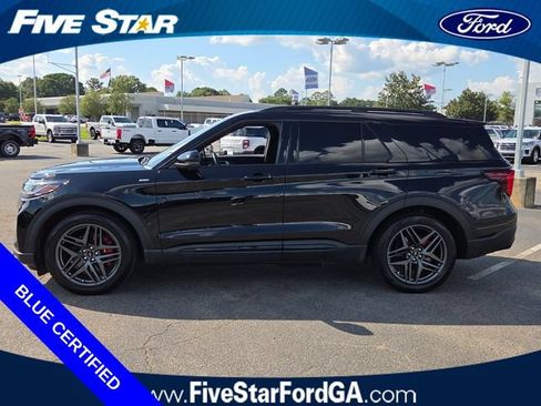 Certified 2025 Ford Explorer ST-Line w/ Premium Package RWD image 4