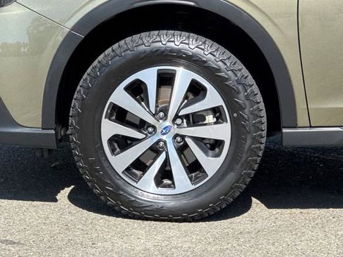 Used 2021 Subaru Outback Premium w/ Popular Package #1 AWD/4WD image 32