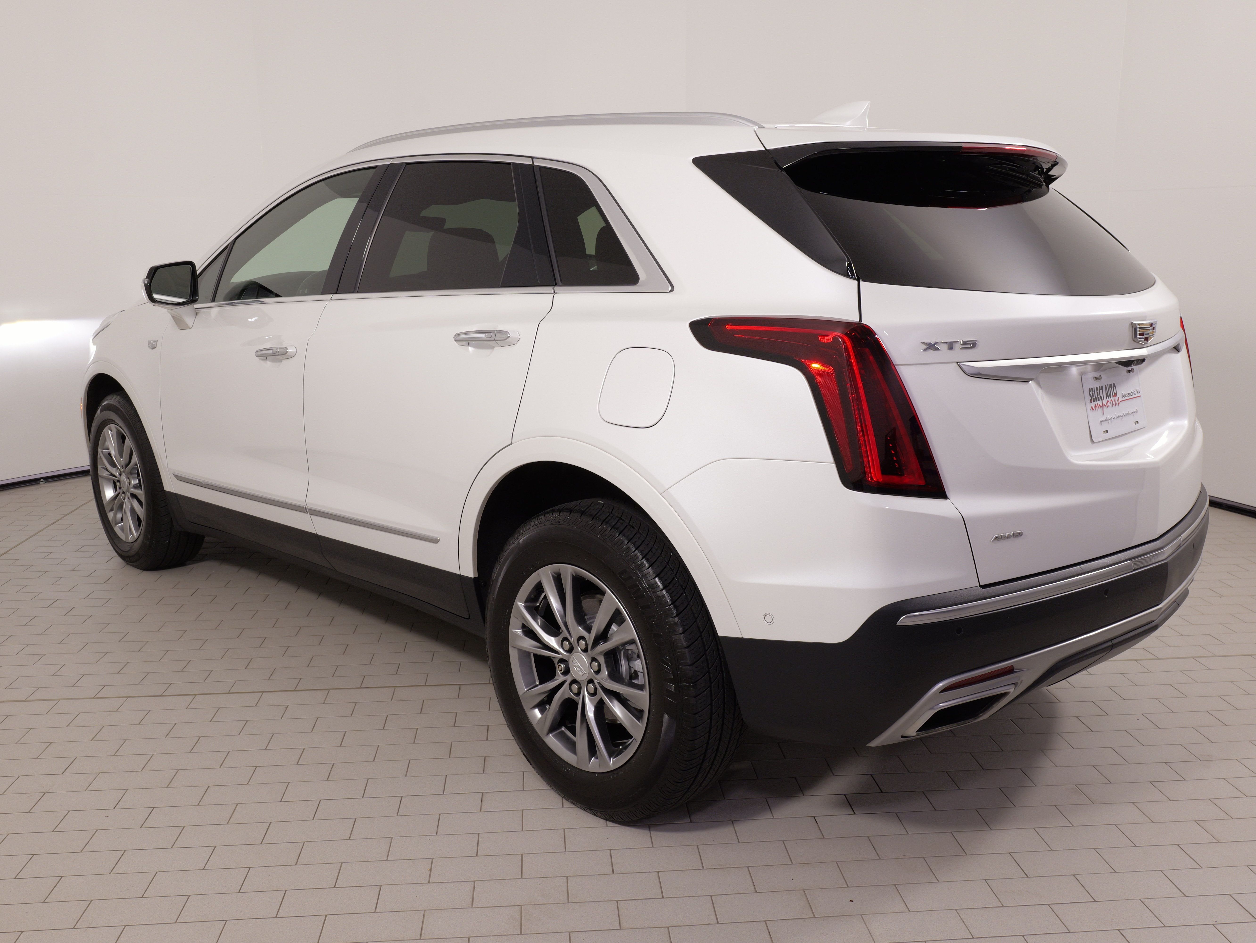 Used 2021 Cadillac XT5 Premium Luxury AWD/4WD image 13