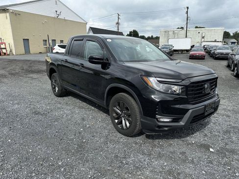 Certified 2023 Honda Ridgeline Sport image 2