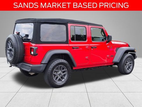 Used 2024 Jeep Wrangler Sport S image 4