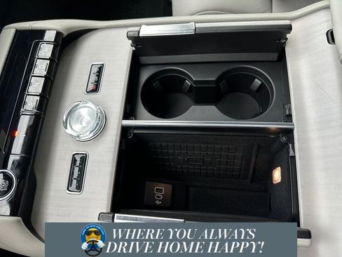 New 2025 Lincoln Navigator L Reserve image 15