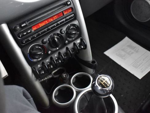 Used 2002 MINI Cooper Hardtop FWD image 12