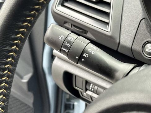 Used 2022 Subaru Crosstrek 2.5i Sport w/ Moonroof Package image 27