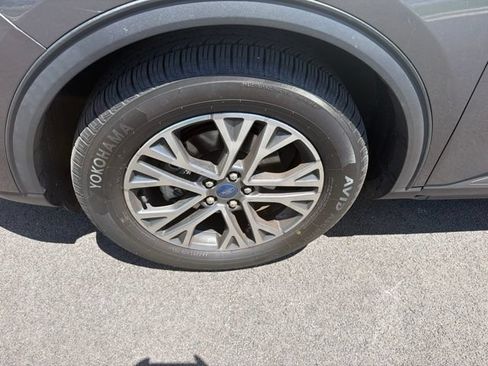 Used 2020 Ford Escape SEL AWD/4WD image 4