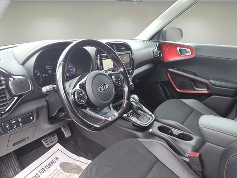 Used 2020 Kia Soul GT-Line Turbo FWD image 29