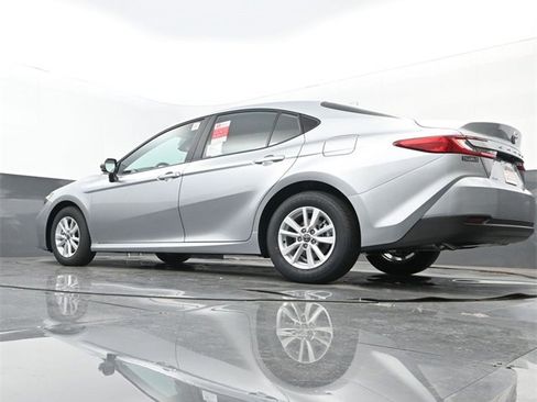 New 2026 Toyota Camry LE image 23
