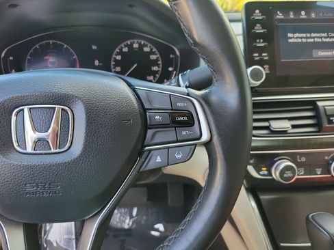 Used 2022 Honda Accord EX-L image 32