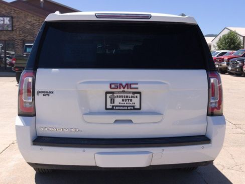 Used 2019 GMC Yukon XL SLE w/ HD Trailering Package AWD/4WD image 4