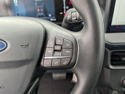 New 2025 Ford Maverick XL w/ Equipment Group 101A image 17