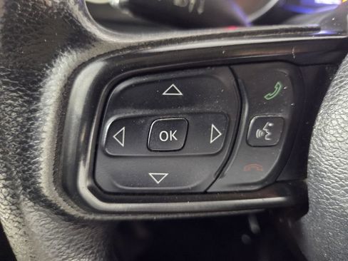 Used 2020 Jeep Gladiator Sport AWD/4WD image 18