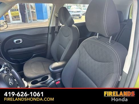 Used 2014 Kia Soul FWD image 12