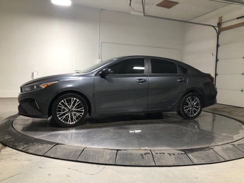 Certified 2024 Kia Forte GT-Line image 4