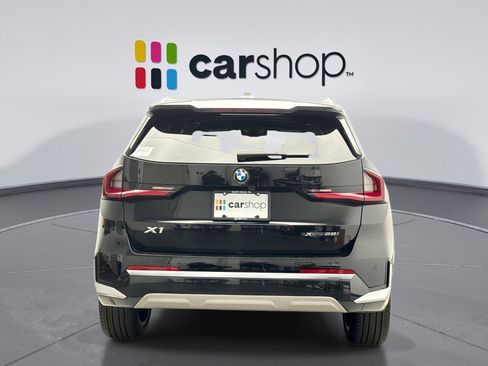 Used 2023 BMW X1 xDrive28i w/ Convenience Package AWD/4WD image 4