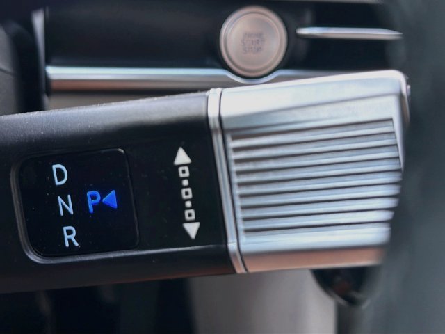 Certified 2026 Hyundai Tucson Limited FWD image 18