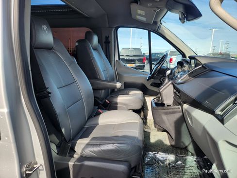 Used 2017 Ford Transit 150 XLT image 43