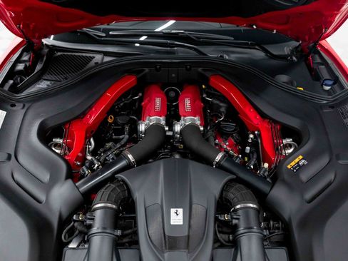 Used 2019 Ferrari Portofino RWD image 89