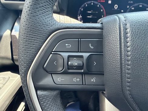 Used 2025 Toyota Tacoma TRD Off-Road AWD/4WD image 23
