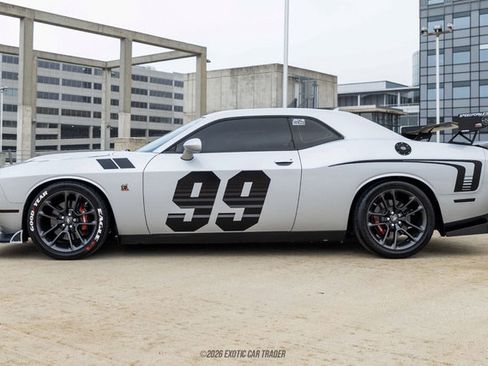 Used 2021 Dodge Challenger R/T Scat Pack RWD image 3