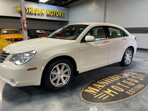 Used 2008 Chrysler Sebring Limited image 2