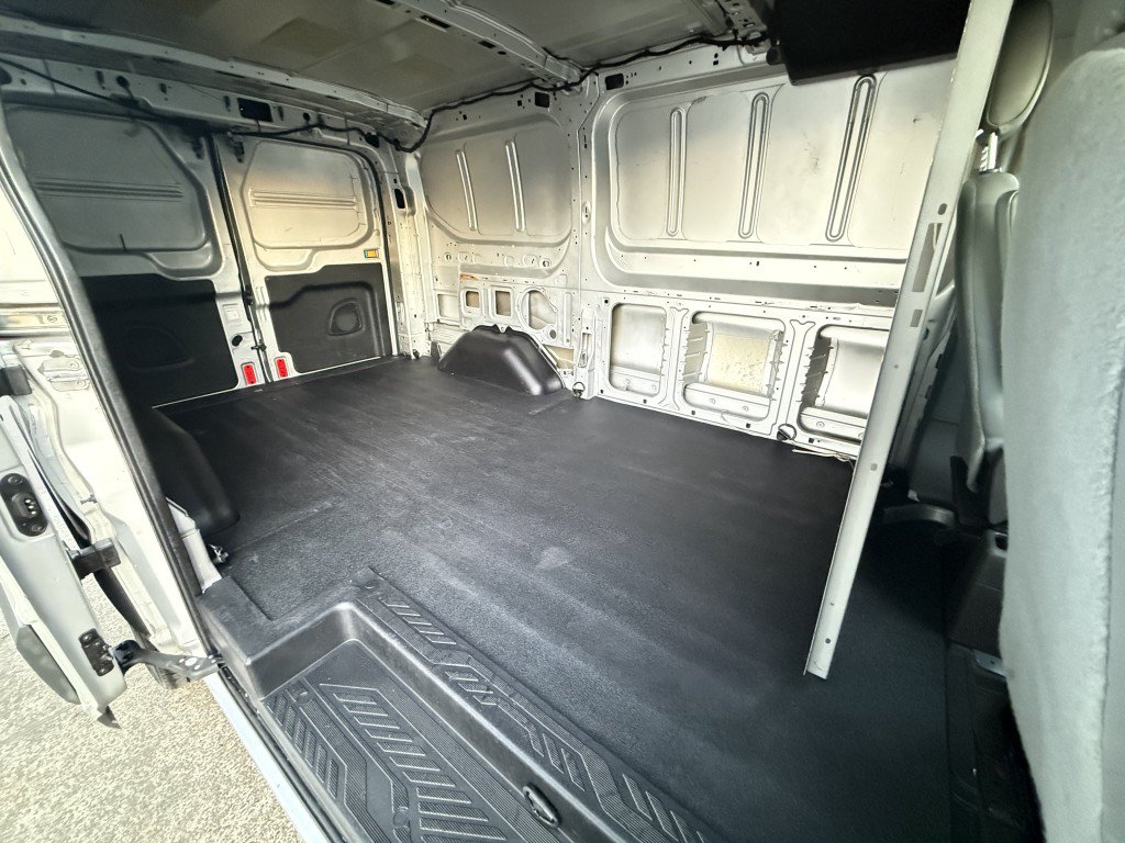 Used 2015 Ford Transit 150 130 Low Roof RWD image 17