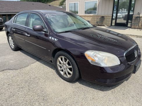 Used 2008 Buick Lucerne CXL w/ Driver Confidence Package FWD image 2