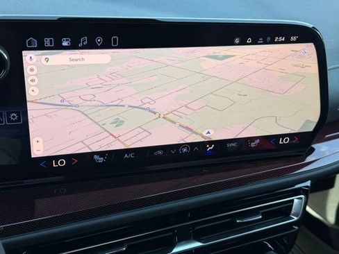 New 2026 Chevrolet Traverse Z71 w/ Enhanced Driving Package AWD/4WD image 25