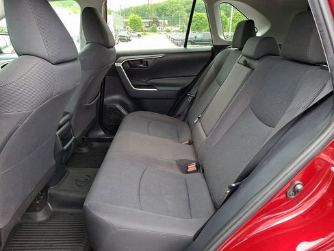 Used 2019 Toyota RAV4 LE w/ All Weather Liner Package AWD/4WD image 10